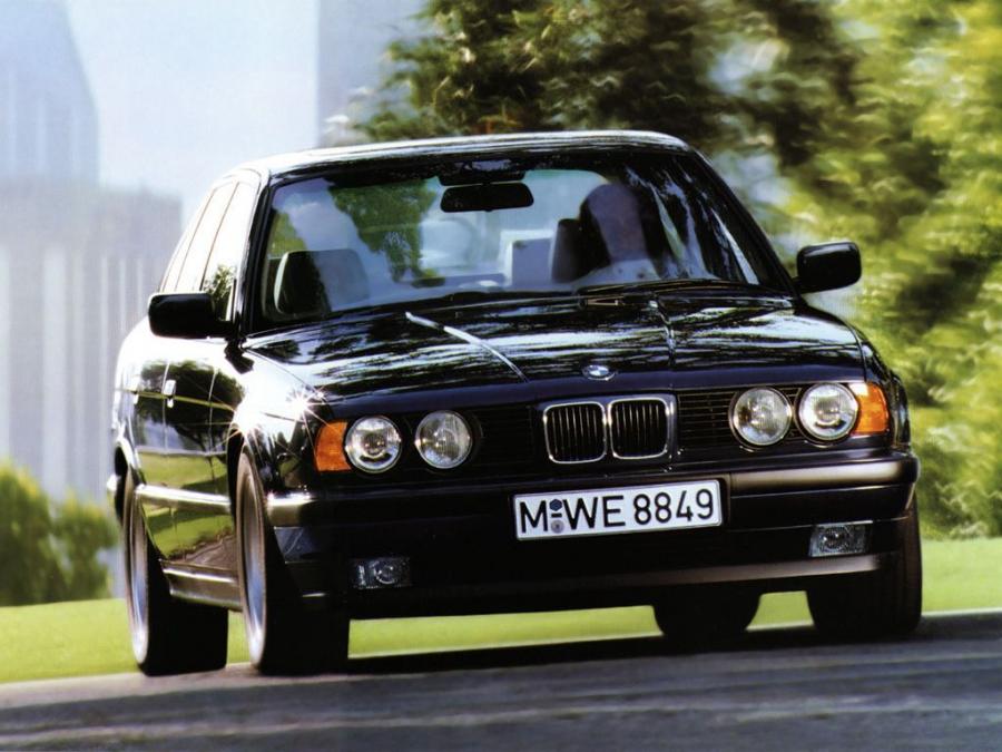  BMW 525td Sedan 1993 года  (фото 1 из 1)